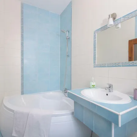 Mango Guest house *